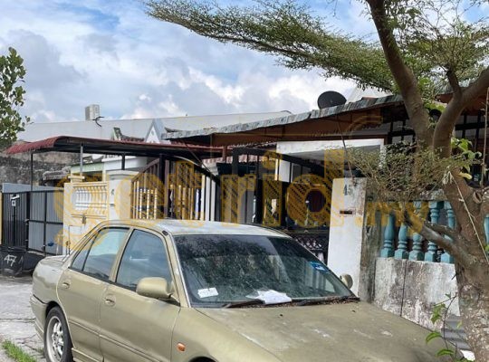 Proton Wira Sedan – Abandoned