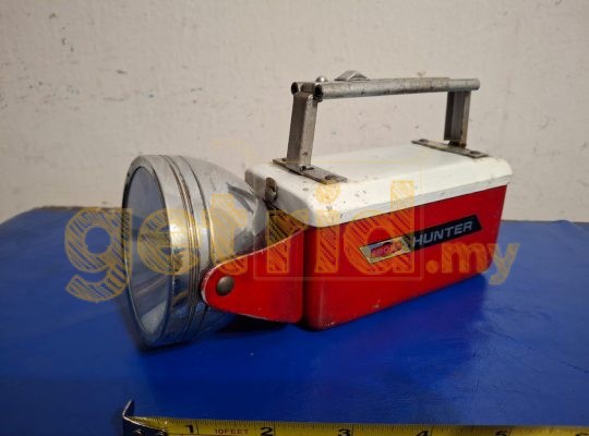 vintage Rayovac Hunter lantern torchlight