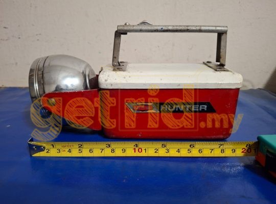 vintage Rayovac Hunter lantern torchlight