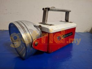 vintage Rayovac Hunter lantern torchlight