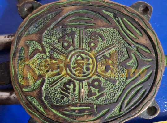 Vintage-style Brass Padlock