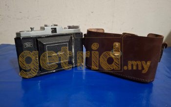 Zeiss Ikon Nettar Camera Circa 1950s