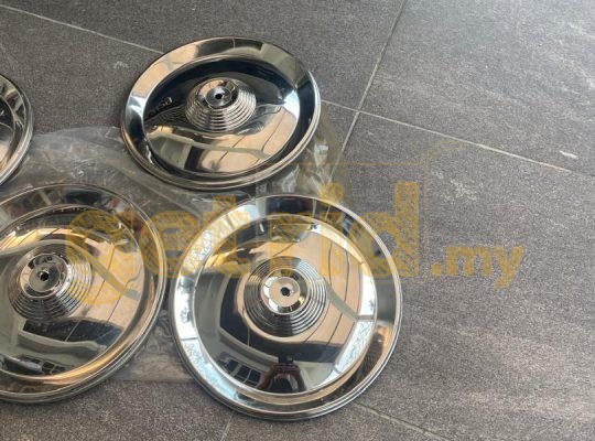 Peugeot 204 / 304 / 404 Hub Caps – NOS