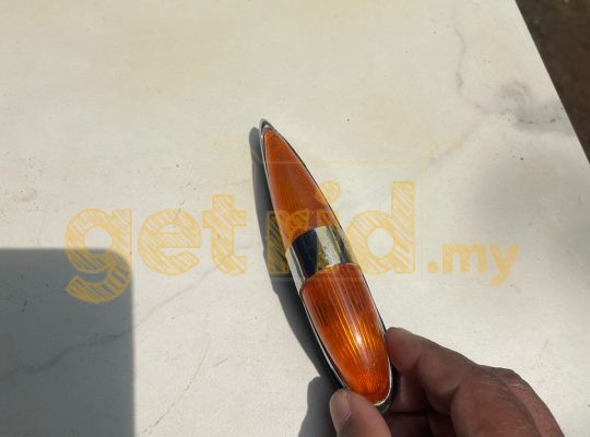 1956 Fiat 1100 TV – Front Fender Signal
