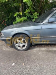 E32 BMW
