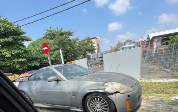 Forgotten Thrill: The 2004 Nissan 350Z Left Behind