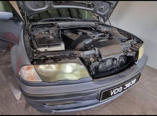 BMW E46 -n 325i Auto