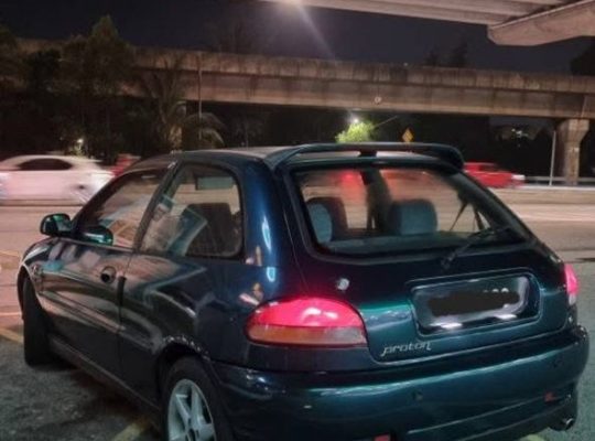Proton Satria 1.6XLI – Auto