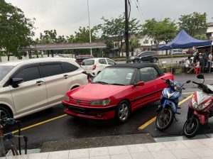 A Touch of French Sunshine – Peugeot 306 Convertible