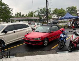 Peugeot 306