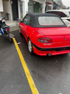Peugeot 306