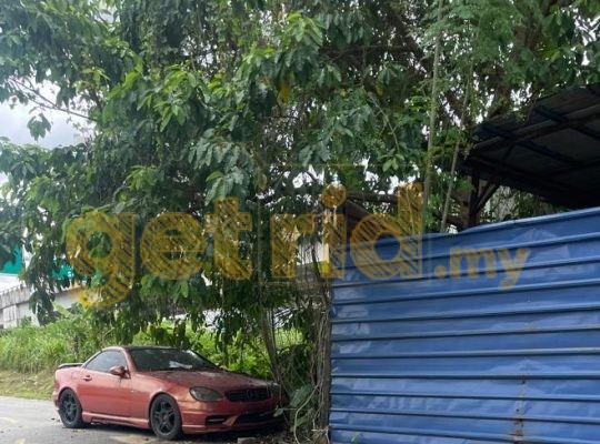 A Star Fading Bawah Pokok – Mercedes-Benz SLK (R170, 1998/99)