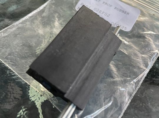 Mini Bonnet Prop Rubber – NEW