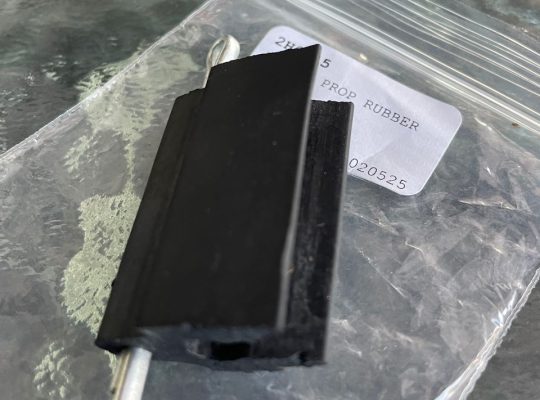 Mini Bonnet Prop Rubber – NEW