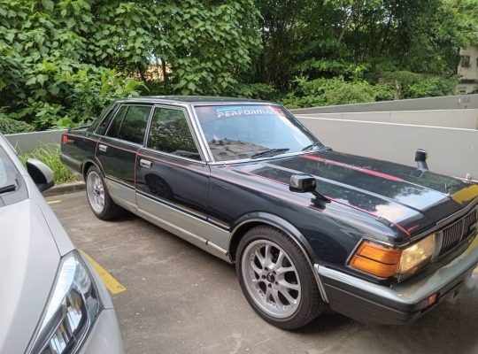 Nissan Cedric – V6