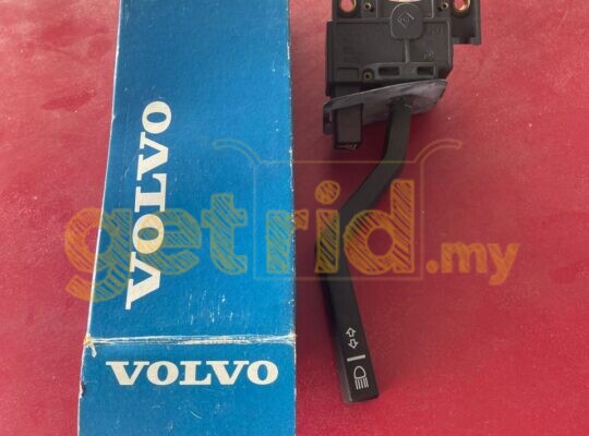 Volvo Turn Signal – NOS