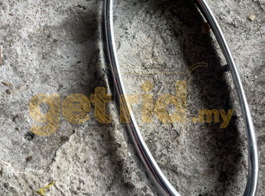 Volvo 122 – Rear Tail Lamp Surround