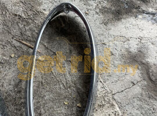 Volvo 122 – Rear Tail Lamp Surround