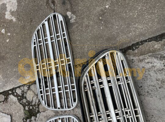 Volvo 122 Amazon Grille