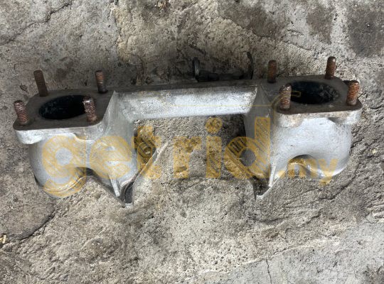 Volvo Twin Carb Manifold