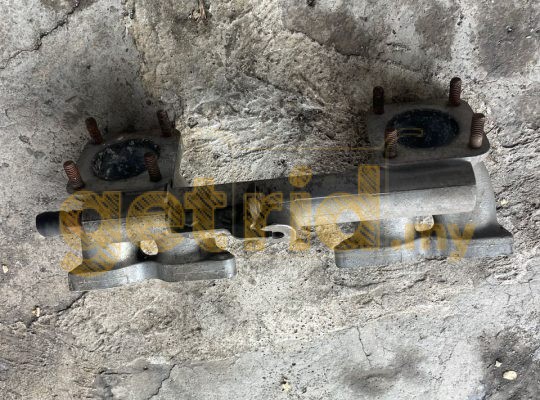 Volvo Twin Carb Manifold