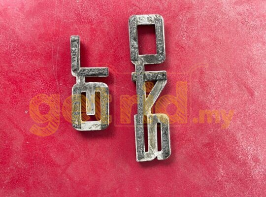 Volvo 240 Rear Badge