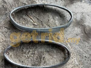 122 Amazon Volvo – Rear Light Surround