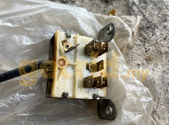 Classic Volvo – Signal Stock – NOS