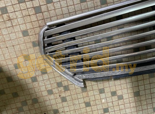 Dented Classic Mini Grille – FREE