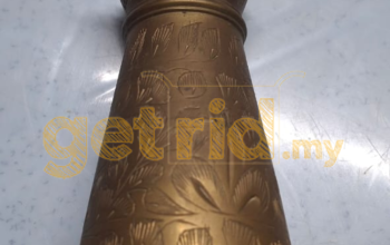 Vintage brass bud vase
