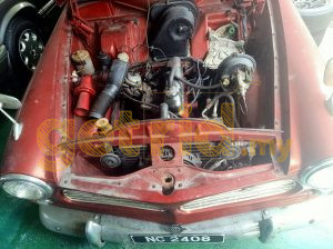 How to Find Vintage Auto Parts That Fit