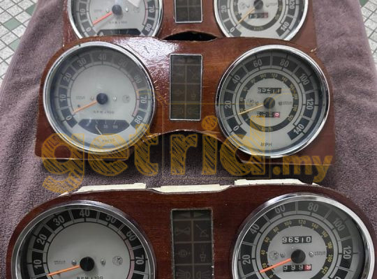 Alfa Romeo Berlina – Meters